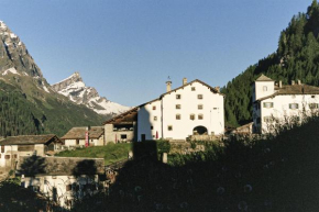 Hotel Weiss Kreuz Splügen